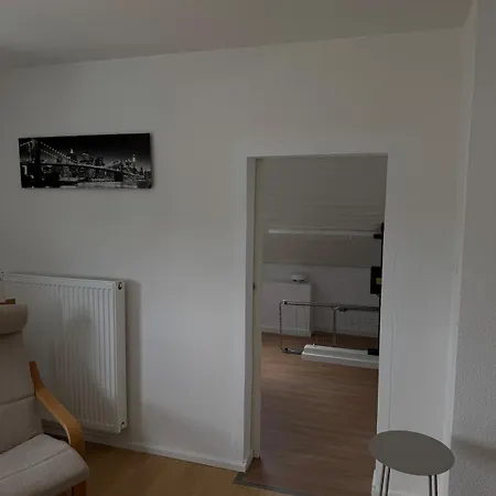 Ruhige 60qm Mit Self Check In Und Terrasse Апартаменты Зинсхайм